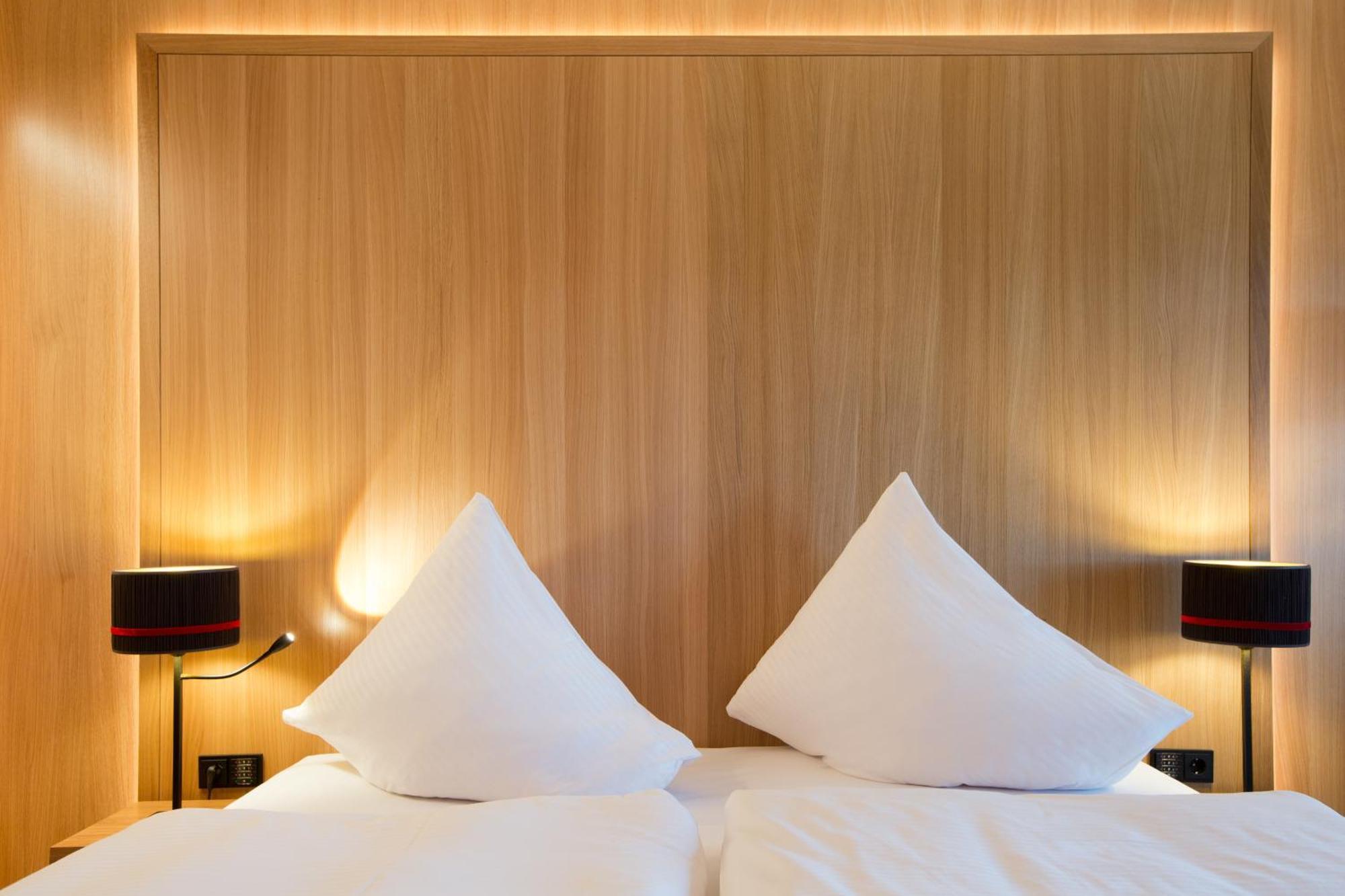 ברגנץ Hotel Schwaerzler מראה חיצוני תמונה